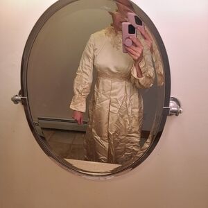 Vintage wedding dress